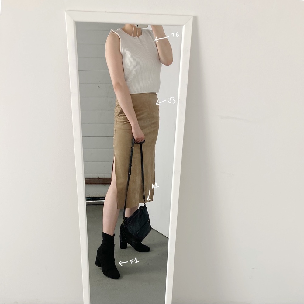 Aritzia Wilfred Vegan Faux Suede Mid Pencil Skirt